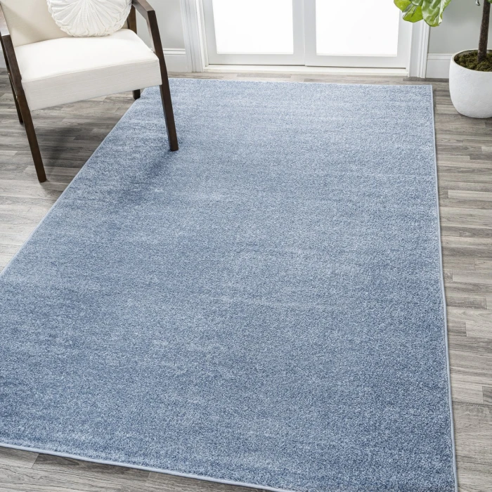 Haze Solid Low-Pile Classic Blue 4 ft. x 6 ft. Area Rug