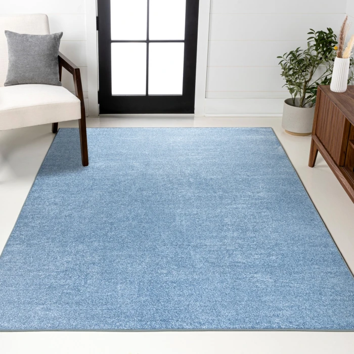 Haze Solid Low-Pile Classic Blue 4 ft. x 6 ft. Area Rug