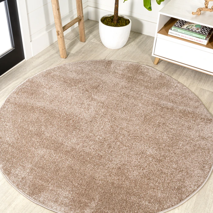 Haze Solid Low-Pile Beige 6' Round Area Rug