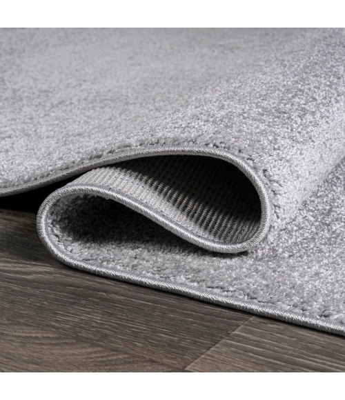 Haze Solid Low-Pile Light Gray 5' Square Area Rug