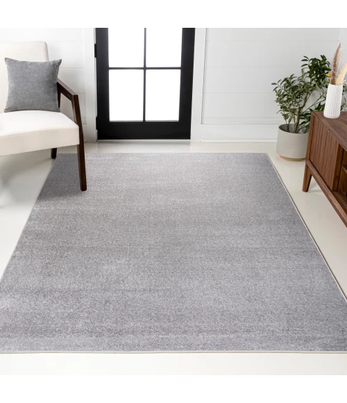 Haze Solid Low-Pile Light Gray 5 ft. x 8 ft. Area Rug