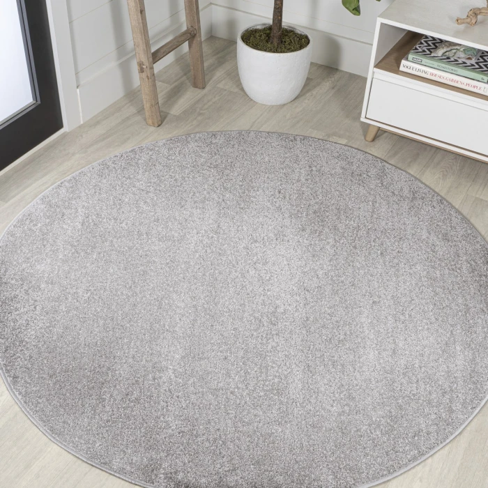 Haze Solid Low-Pile Light Gray 6' Round Area Rug