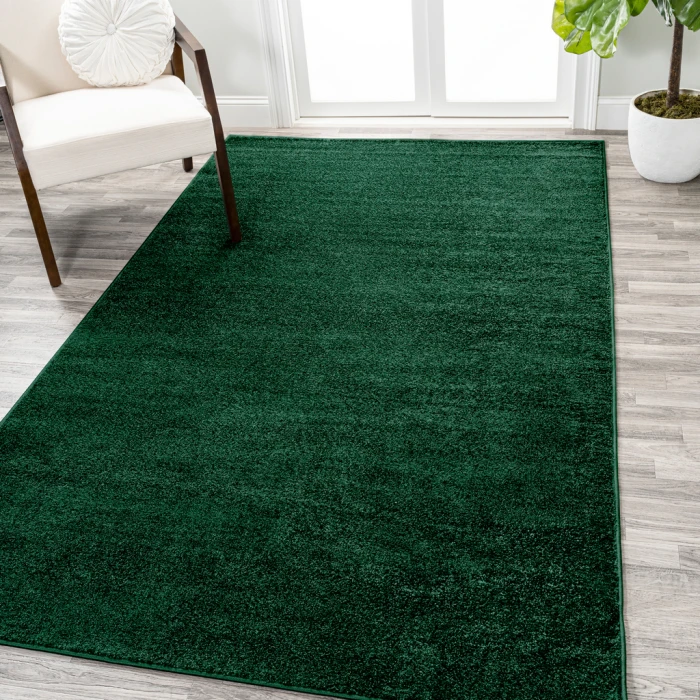 Haze Solid Low-Pile Emerald 10 ft. x 14 ft. Area Rug