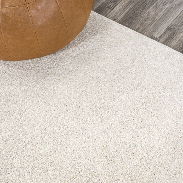 Haze Solid Low-Pile Cream 6' Round Area Rug