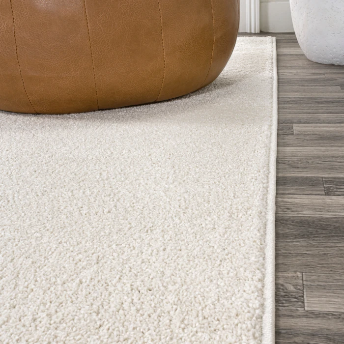 Haze Solid Low-Pile Cream 6' Round Area Rug