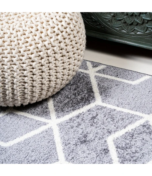 Tumbling Blocks Modern Geometric Gray/White 3 ft. x 5 ft. Area Rug