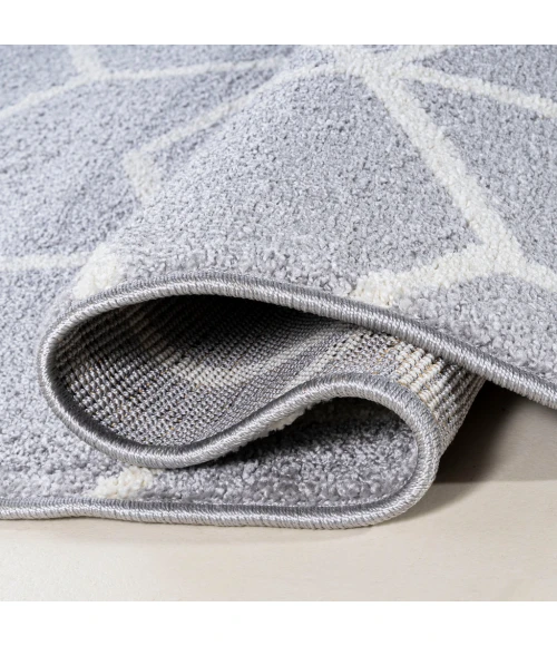 Tumbling Blocks Modern Geometric Light Gray/White 2 ft. x 8 ft. Runner Rug