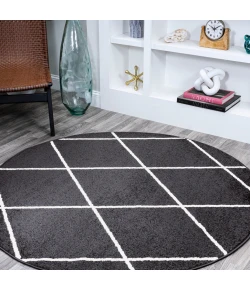 Jonathany Supersoft SEU102A Black/White Area Rug 5 ft. 3 in. X 5 ft. 3 in. Round