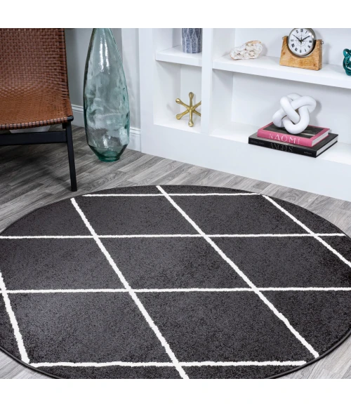 Cole Minimalist Diamond Trellis Black/White 5' Round Area Rug