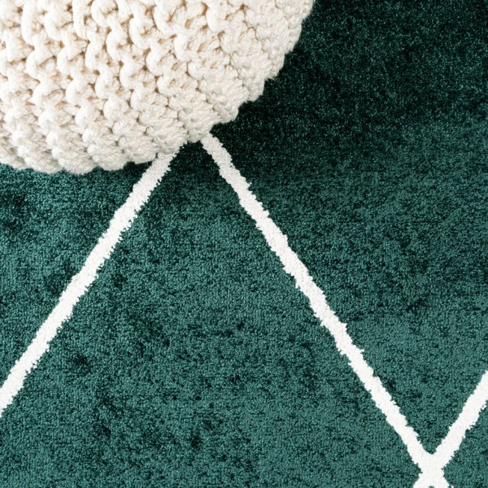 Cole Minimalist Diamond Trellis Green/White 2 ft. x 10 ft. Runner Rug