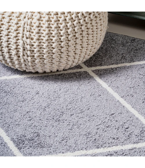 Cole Minimalist Diamond Trellis Gray/White 3 ft. x 5 ft. Area Rug