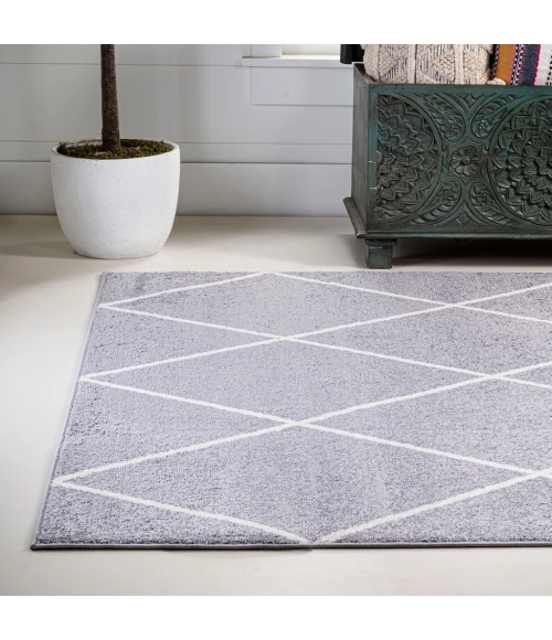 Cole Minimalist Diamond Trellis Gray/White 3 ft. x 5 ft. Area Rug