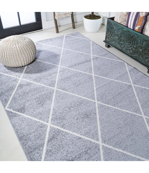 Cole Minimalist Diamond Trellis Light Gray/White 4 ft. x 6 ft. Area Rug