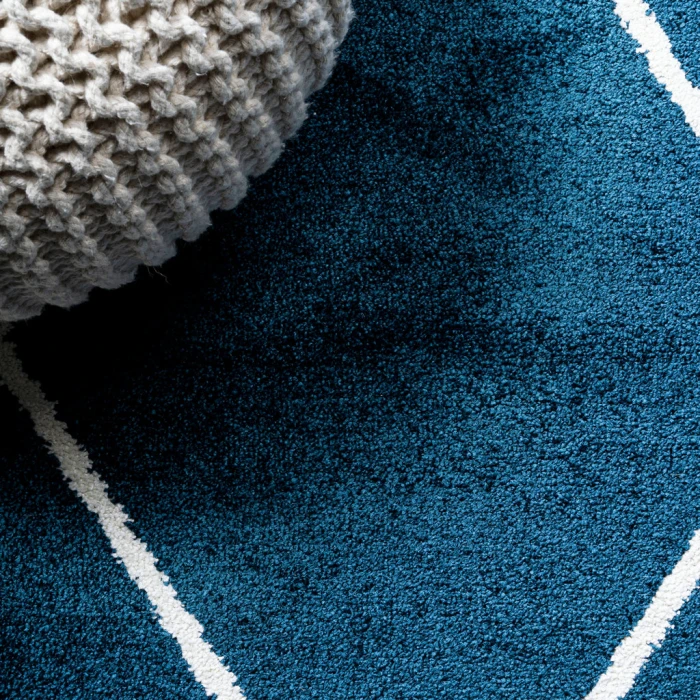 Cole Minimalist Diamond Trellis Navy/White 5 ft. x 8 ft. Area Rug