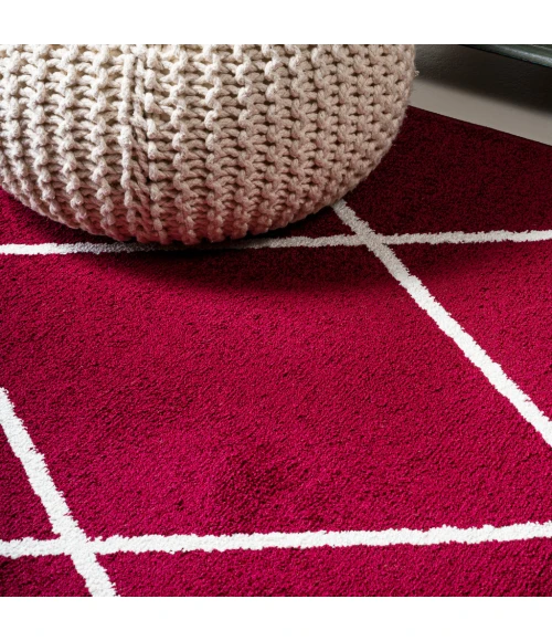 Cole Minimalist Diamond Trellis Red/White 5' Round Area Rug