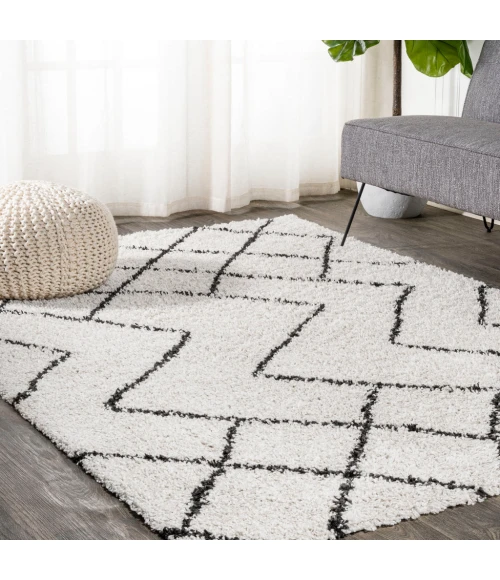 Inca Moroccan Diamond Shag Beige/Dark Gray 8 ft. x 10 ft. Area Rug