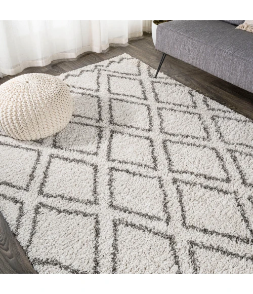Soller Diamond Trellis Shag Beige/Dark Gray 8 ft. x 10 ft. Area Rug