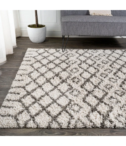 Algaida Moroccan Diamond Shag Beige/Dark Gray 3 ft. x 5 ft. Area Rug