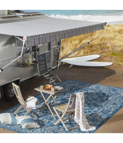 Tela Bohemian Textured Weave Floral Navy/Gray 2 ft. x 8 ft. Indoor/Outdoor Runner Rug