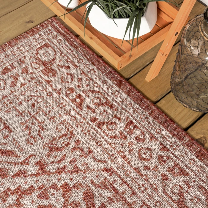 Sinjuri Medallion Textured Weave Red/Taupe 4 ft. x 6 ft. Indoor/Outdoor Area Rug