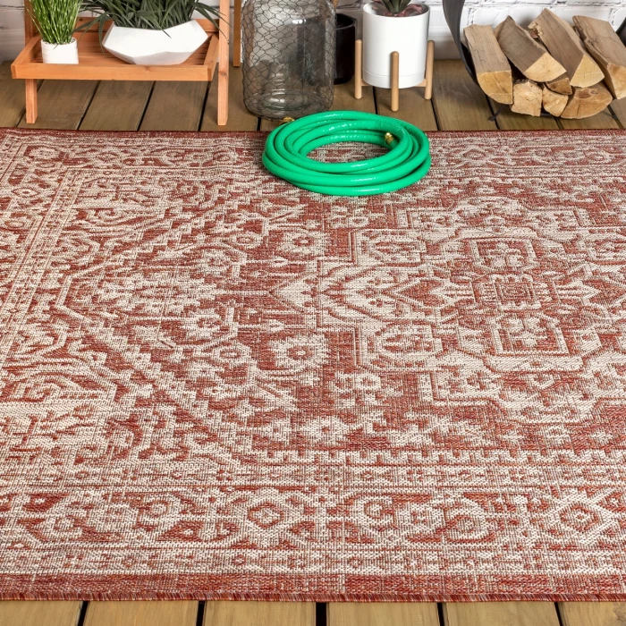 Sinjuri Medallion Textured Weave Red/Taupe 4 ft. x 6 ft. Indoor/Outdoor Area Rug