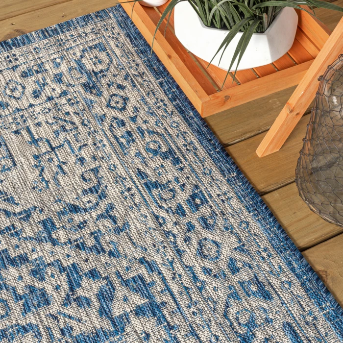 Sinjuri Medallion Textured Weave Navy/Gray 9 ft. x 12 ft. Indoor/Outdoor Area Rug