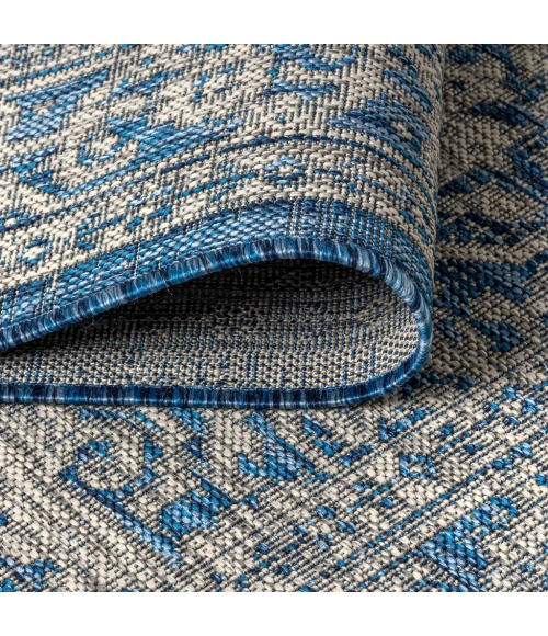 Sinjuri Medallion Textured Weave Navy/Gray 5' Square Indoor/Outdoor Area Rug