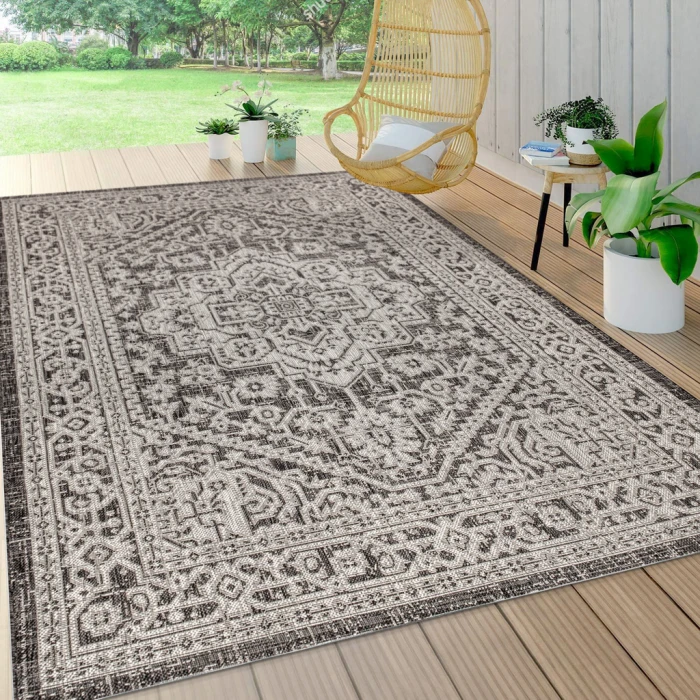 Sinjuri Medallion Textured Weave Gray/Black 8 ft. x 10 ft. Indoor/Outdoor Area Rug