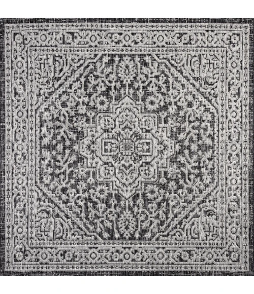 Sinjuri Medallion Textured Weave Gray/Black 5' Square Indoor/Outdoor Area Rug