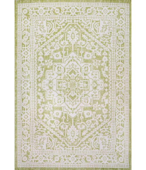 Sinjuri Medallion Textured Weave Green/Cream 4 ft. x 6 ft. Indoor/Outdoor Area Rug