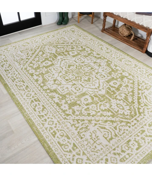 Sinjuri Medallion Textured Weave Green/Cream 4 ft. x 6 ft. Indoor/Outdoor Area Rug
