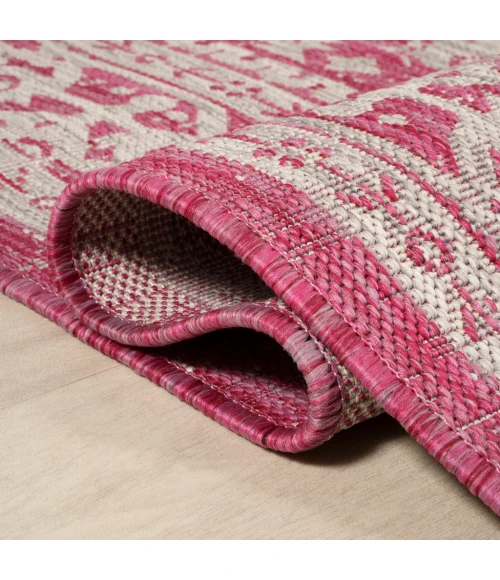 Sinjuri Medallion Textured Weave Fuchsia/Light Gray 5' Square Indoor/Outdoor Area Rug