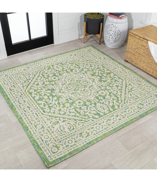 Sinjuri Medallion Textured Weave Cream/Green 5' Square Indoor/Outdoor Area Rug