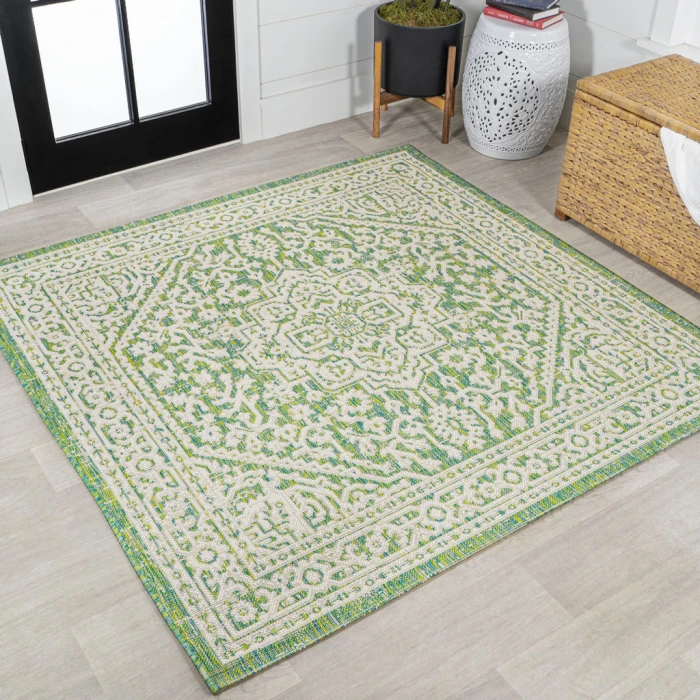 Sinjuri Medallion Textured Weave Cream/Green 5' Square Indoor/Outdoor Area Rug