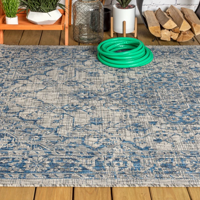 Rozetta Boho Medallion Textured Weave Gray/Navy 4 ft. x 6 ft. Indoor/Outdoor Area Rug