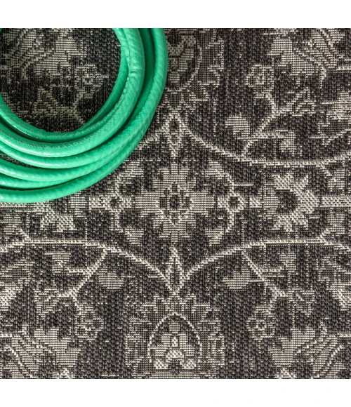 Palazzo Vine and Border Textured Weave Black/Gray 5' Square Indoor/Outdoor Area Rug