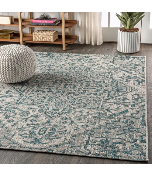 Estrella Bohemian Medallion Textured Weave Teal/Gray 4 ft. x 6 ft. Indoor/Outdoor Area Rug