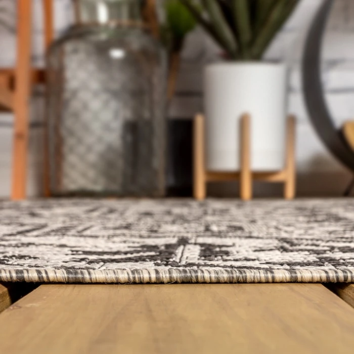 Jonathan Y SANTA MONICA Black SMB105D 3ft.-11in. Square Rug