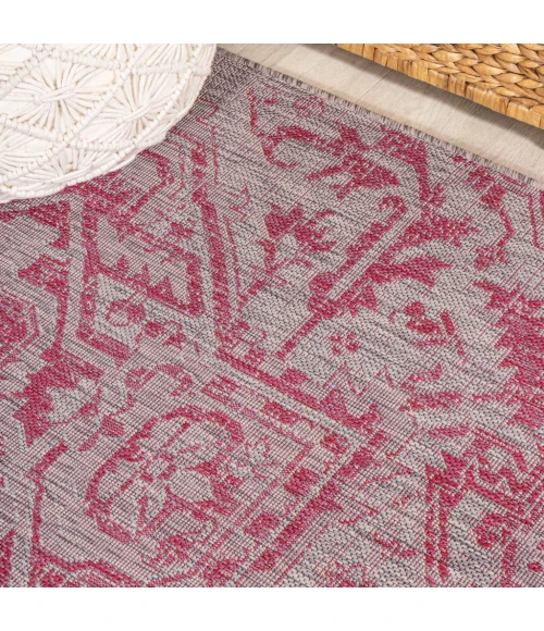 Estrella Bohemian Medallion Textured Weave Light Gray/Fuchsia 5' Square Indoor/Outdoor Area Rug