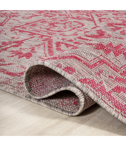 Estrella Bohemian Medallion Textured Weave Light Gray/Fuchsia 5' Square Indoor/Outdoor Area Rug