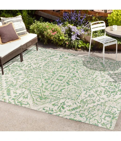 Estrella Bohemian Medallion Textured Weave Green/Cream 4 ft. x 6 ft. Indoor/Outdoor Area Rug