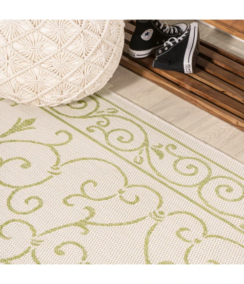 Charleston Vintage Filigree Textured Weave Cream/Green 5' Square Indoor/Outdoor Area Rug