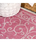 Charleston Vintage Filigree Textured Weave Fuchsia/Light Gray 5' Round Indoor/Outdoor Area Rug