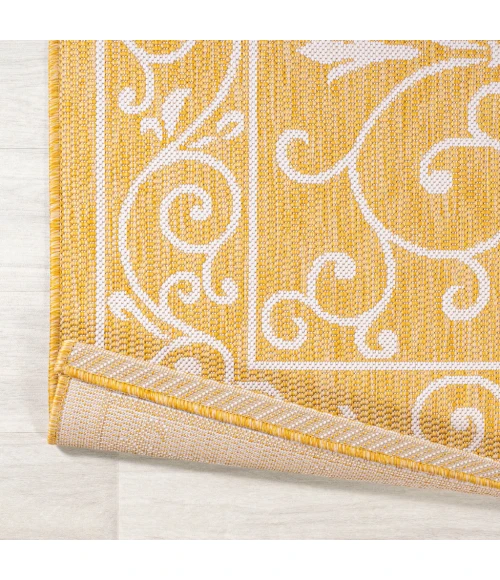 Charleston Vintage Filigree Textured Weave Yellow/Cream 5' Round Indoor/Outdoor Area Rug