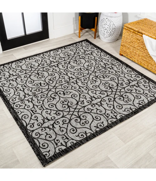 Madrid Vintage Filigree Textured Weave Light Gray/Black 5' Square Indoor/Outdoor Area Rug