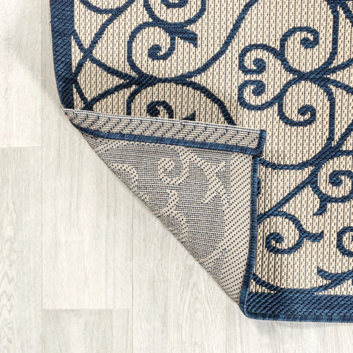 Madrid Vintage Filigree Textured Weave Navy/Beige 5' Round Indoor/Outdoor Area Rug