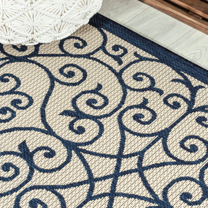 Madrid Vintage Filigree Textured Weave Navy/Beige 5' Round Indoor/Outdoor Area Rug