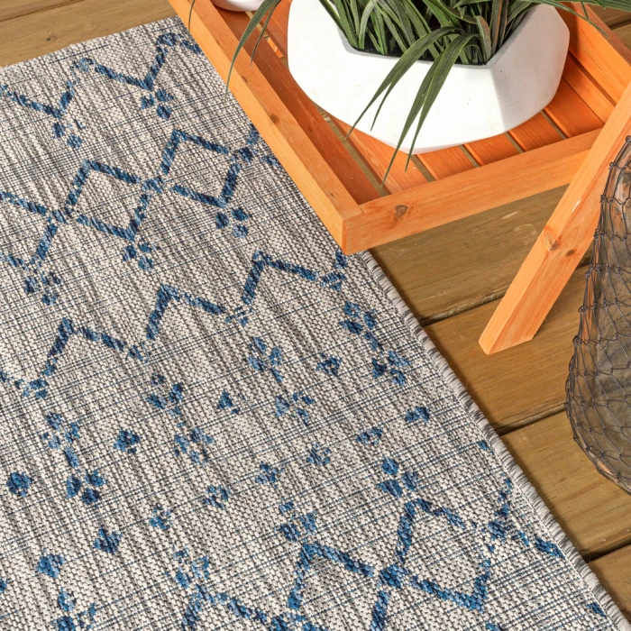 Ourika Moroccan Geometric Textured Weave Light Gray/Navy 9 ft. x 12 ft. Indoor/Outdoor Area Rug