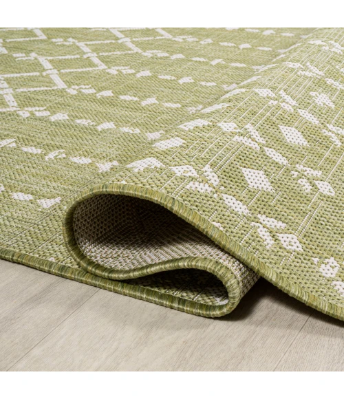 Ourika Moroccan Geometric Textured Weave Light Green/Cream 5' Round Indoor/Outdoor Area Rug