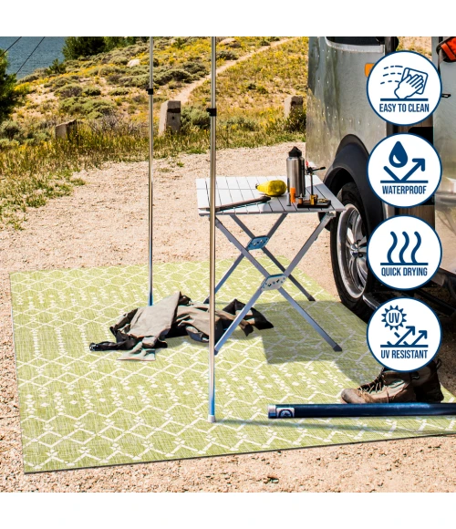 Ourika Moroccan Geometric Textured Weave Light Green/Cream 5' Round Indoor/Outdoor Area Rug